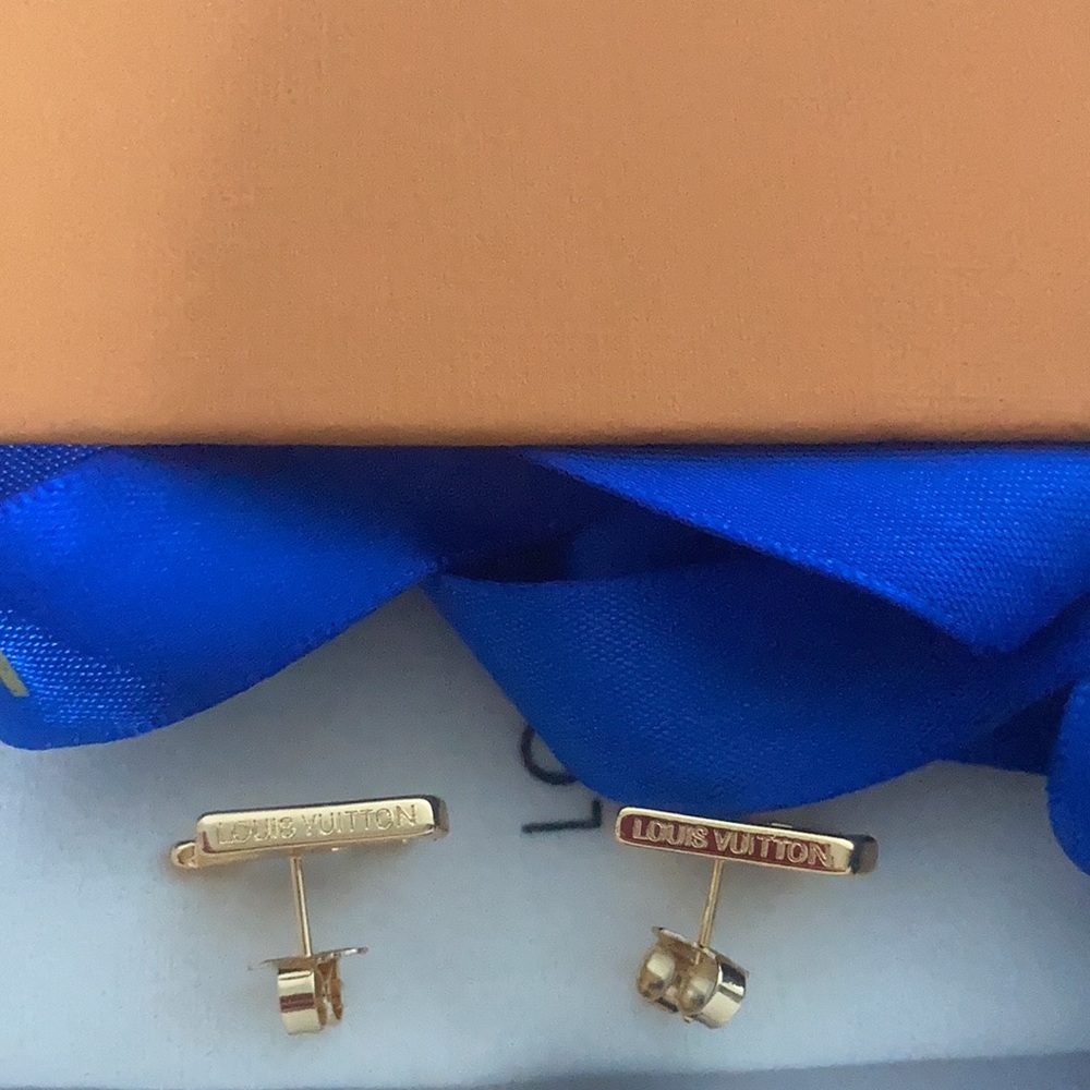 Louis Vuitton Gold Crystal Earrings - Picture 6 of 6